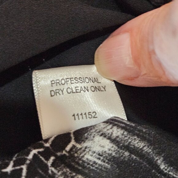 Alberto Makali NY Medium Blouse Button Up Animal Print B&W Designer - Picture 10 of 10